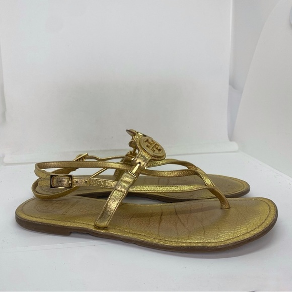 Tory Burch Ali Gold Leather Logo Thong Sandals - Picture 2 of 7